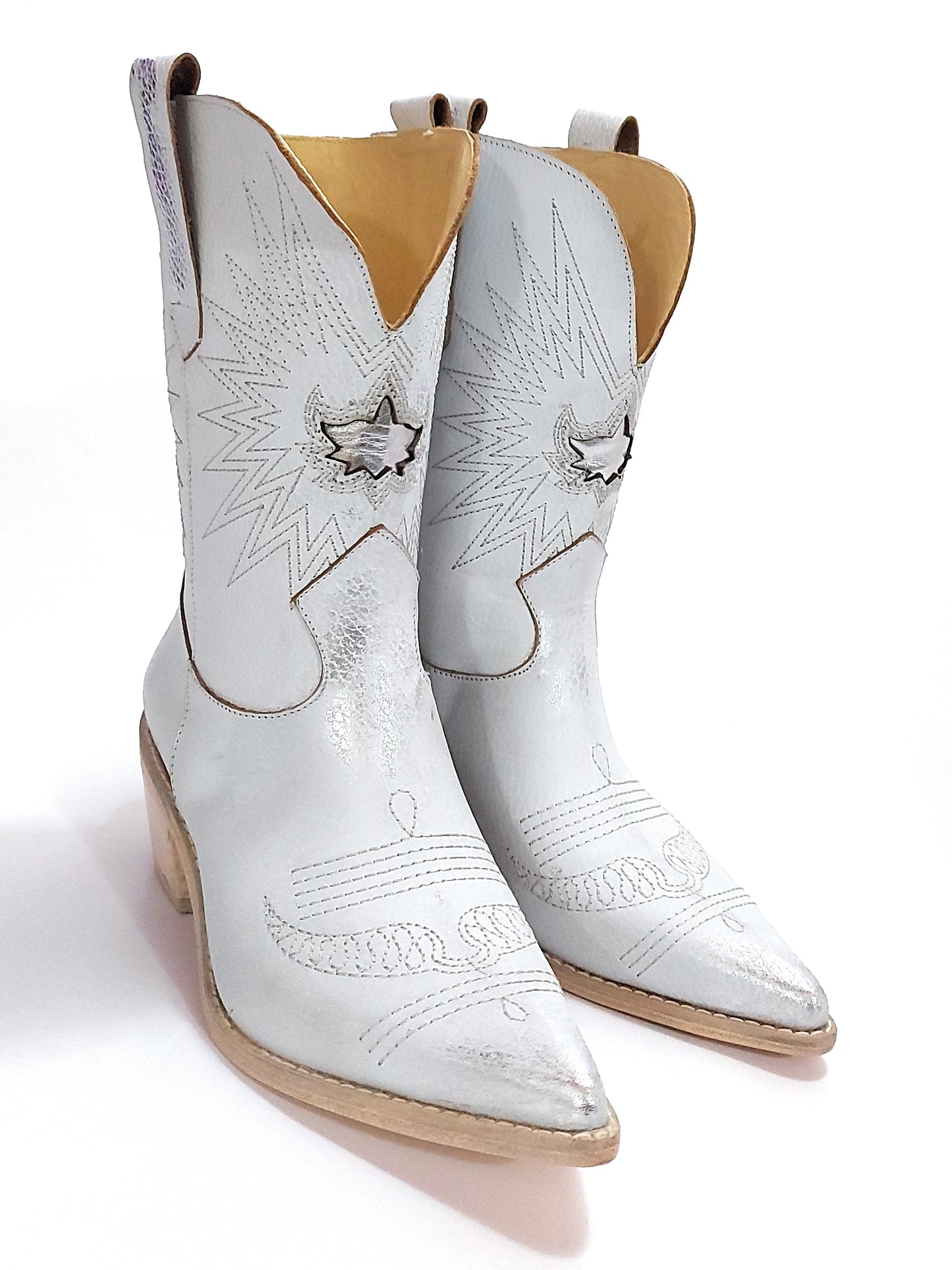 Botas Texanas de Cuero para Mujer con Bordado y Detalles Gastados Quica Catedral