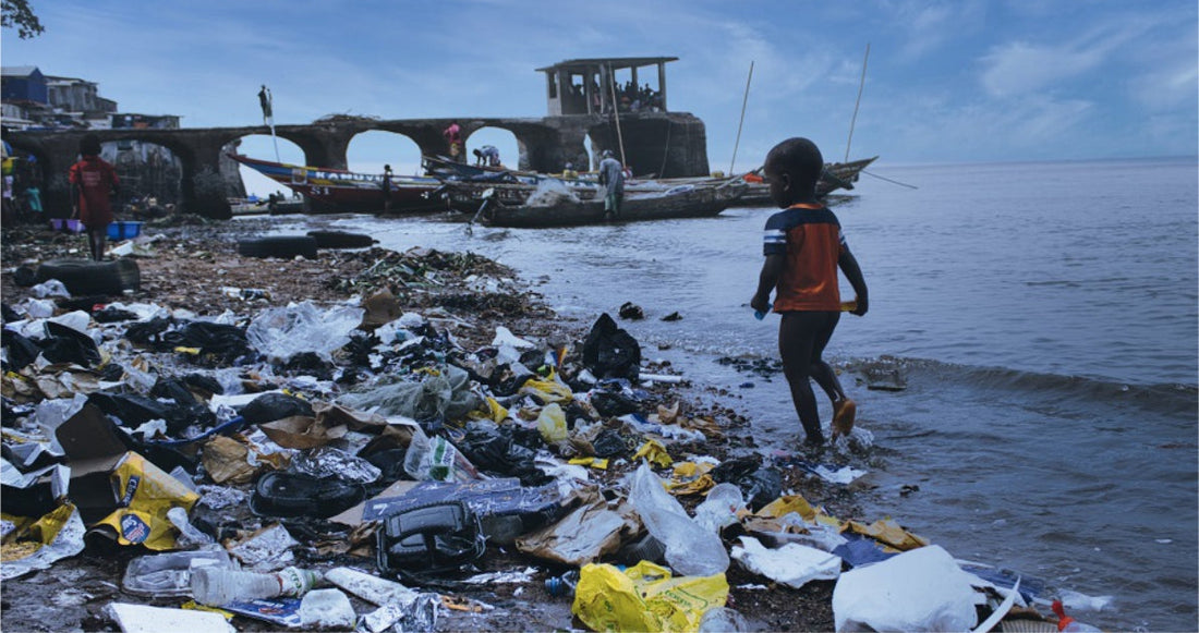 Cuero vs Plástico. ¿Qué nos están vendiendo cuando nos dicen “eco” ?