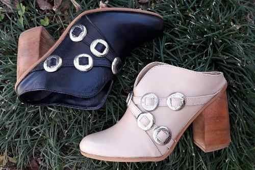 Mules Zuecos Taco Madera Monedas Plata Quica Donna