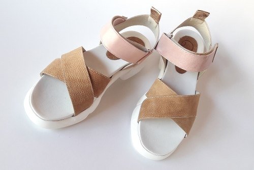 Sandalias Zapatillas Cuero Livianas Cómodas Quica Moda