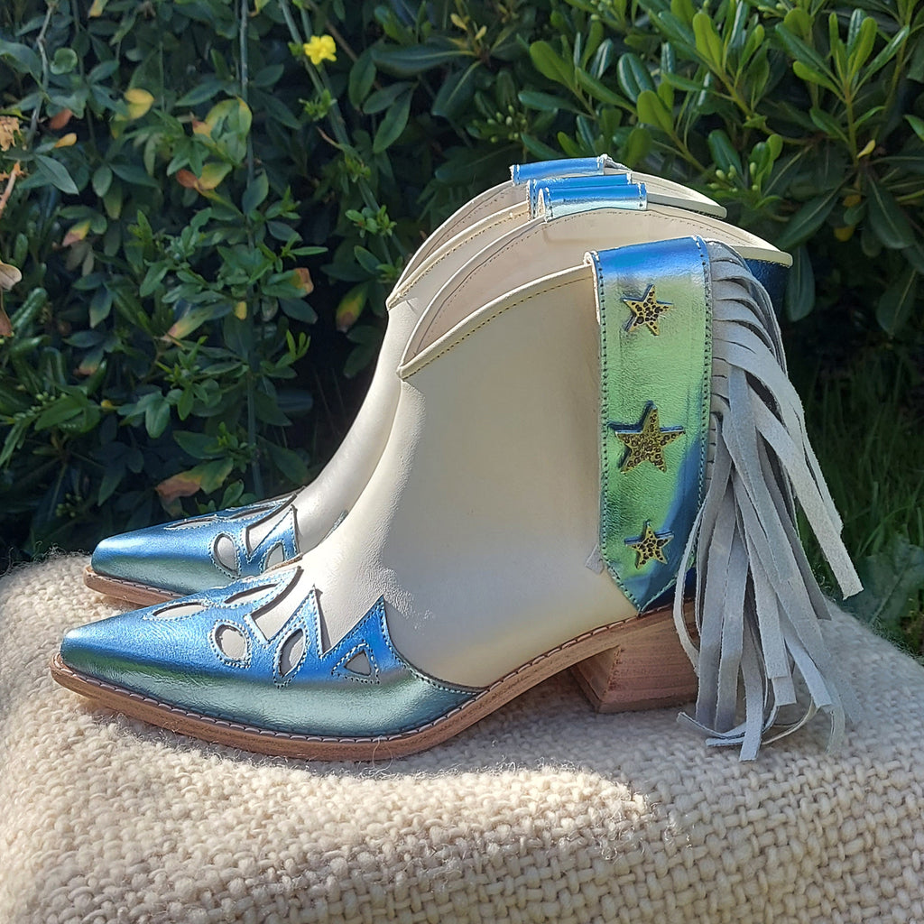 Botas Texanas Cortas Mujer Charros Cuero Flecos Quica Motoco
