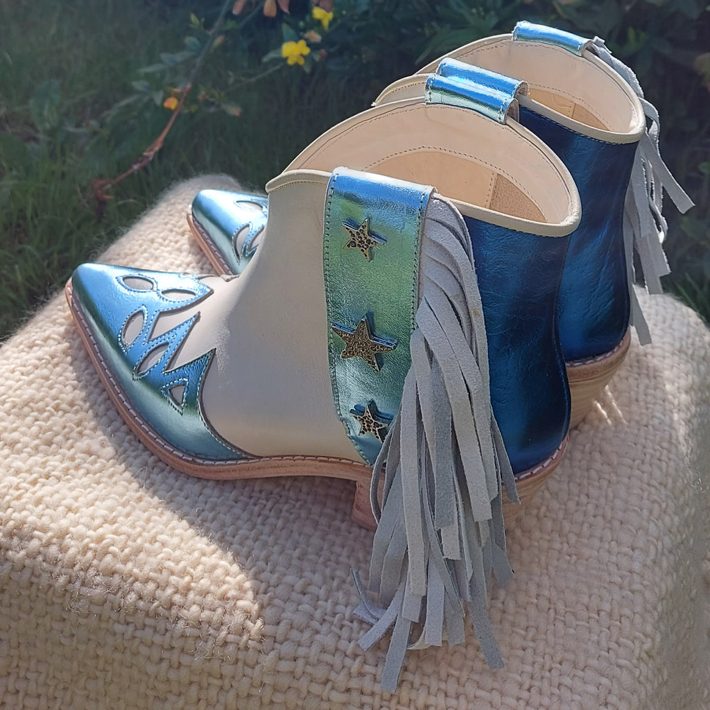 Botas Texanas Cortas Mujer Charros Cuero Flecos Quica Motoco