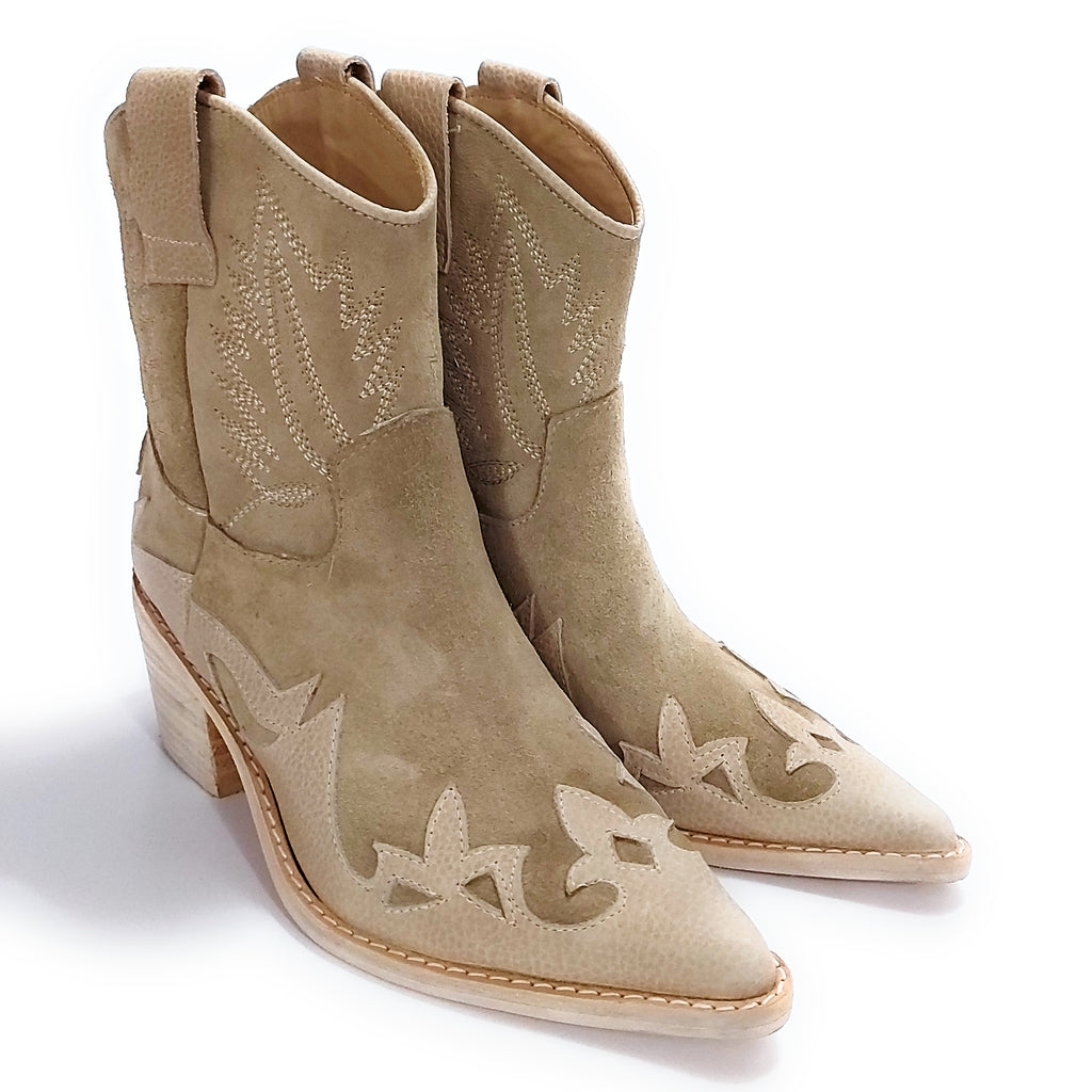 Botas Texanas Cortas Relieve y Bordado Quica Mardel