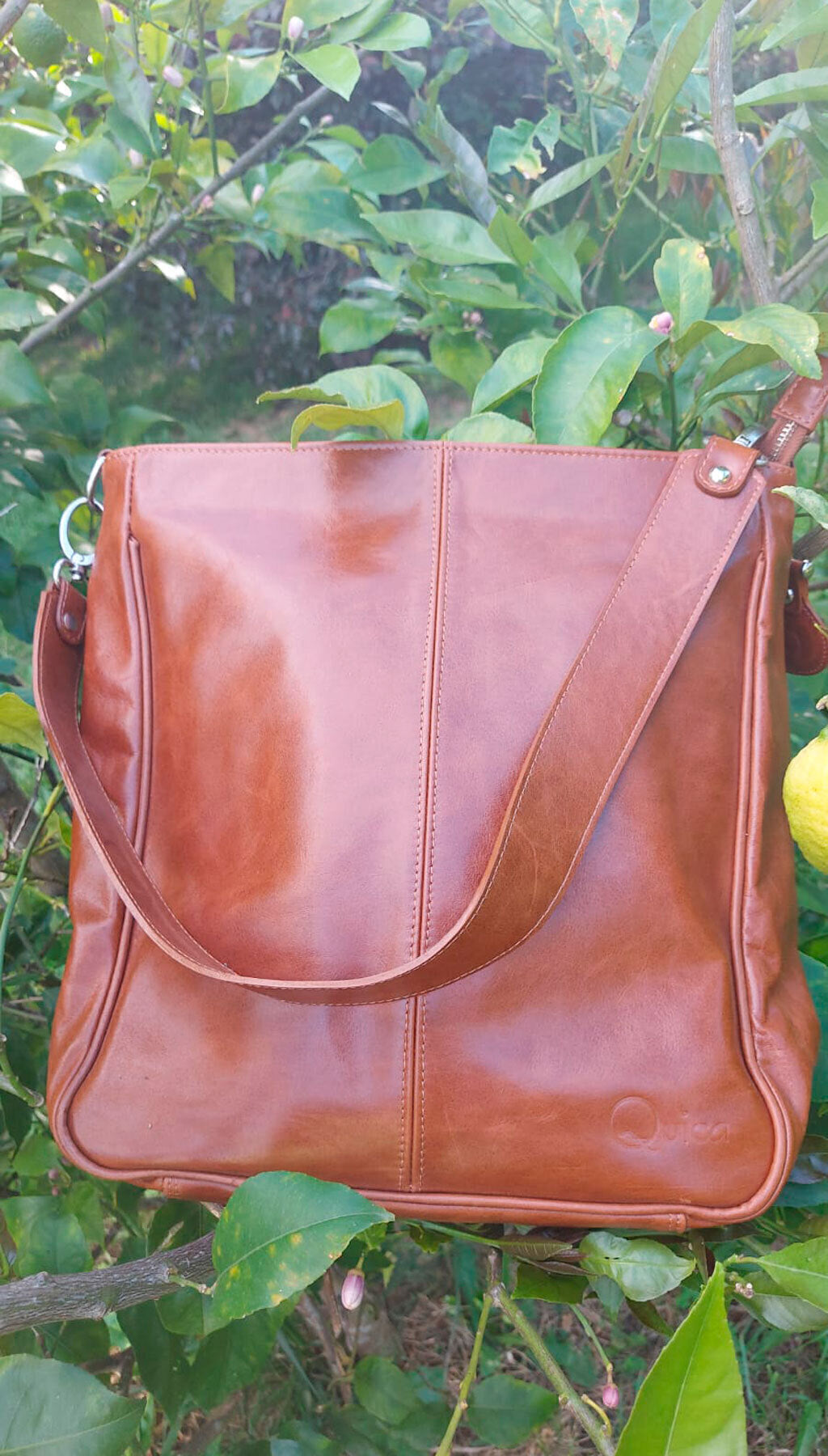 Cartera Amplia Macedo Cuero Vacuno Correa Desmontable