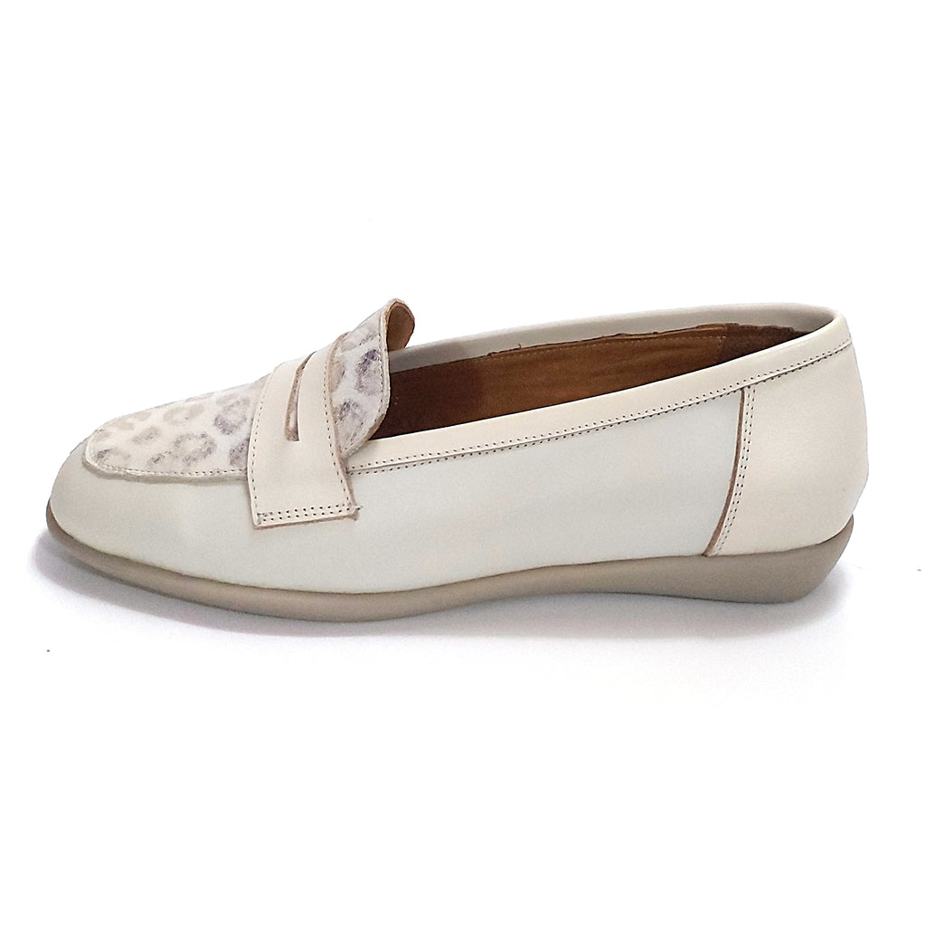Women's Classic Leather Comfort Moccasins Quica Ullum