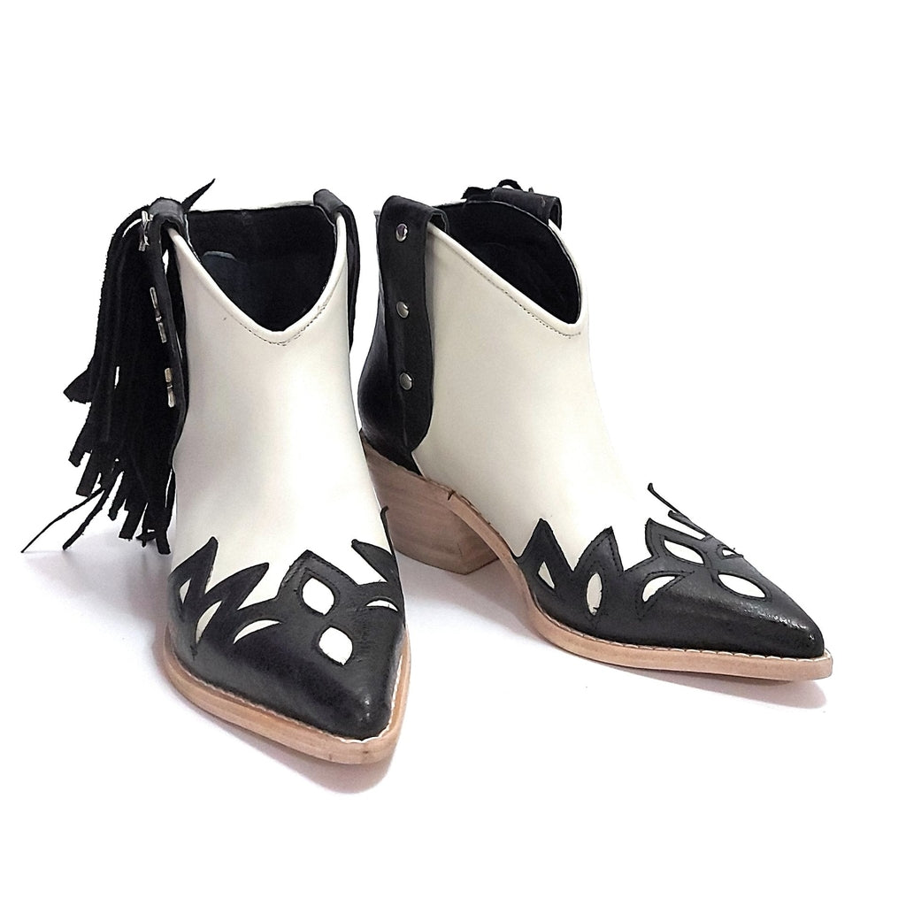 Botas Texanas Cortas Mujer Charros Cuero Flecos Quica Motoco