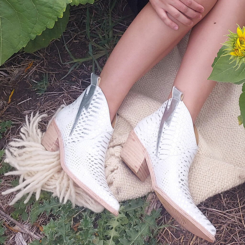 Botas Texanas Cortas Mujer Charros Cuero Rayo Quica Maitén