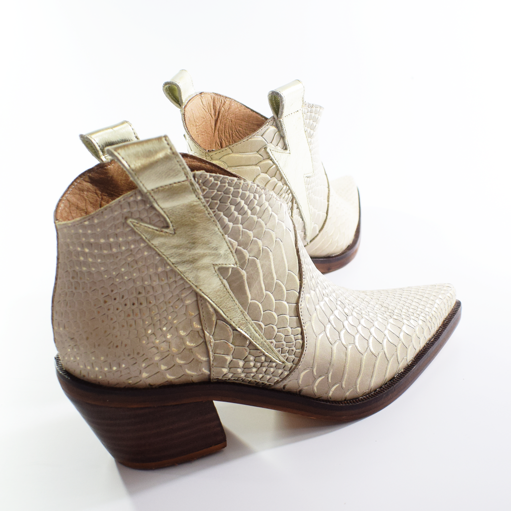 Botas Texanas Cortas Mujer Charros Cuero Rayo Quica Maitén