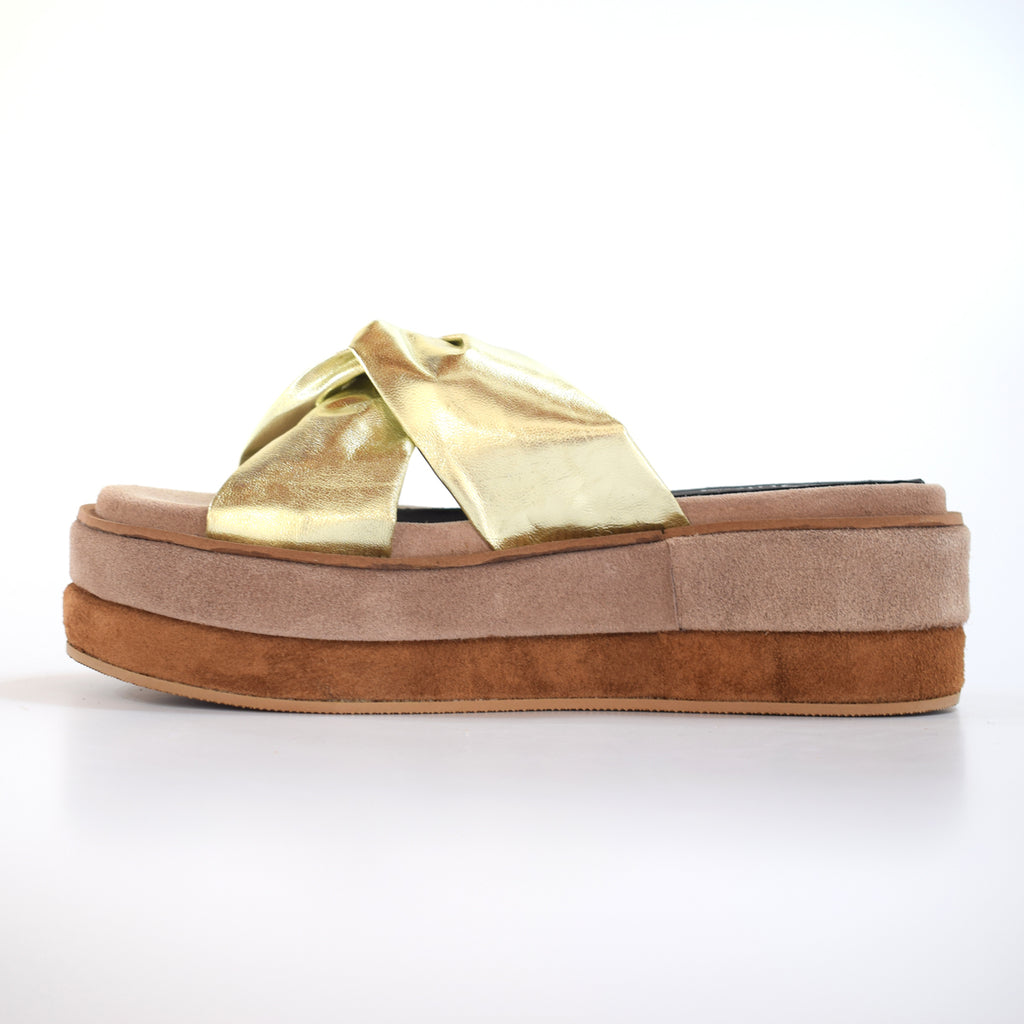 Plataformas Sandalias Cuero Platino Base Moda Tendencia Quica