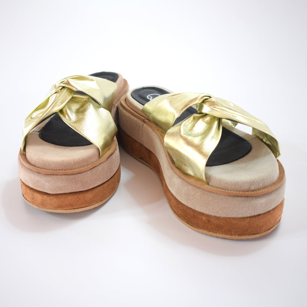 Plataformas Sandalias Cuero Platino Base Moda Tendencia Quica